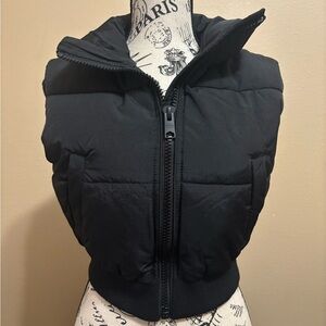 Garage Puffer Vest (New)
Size XS